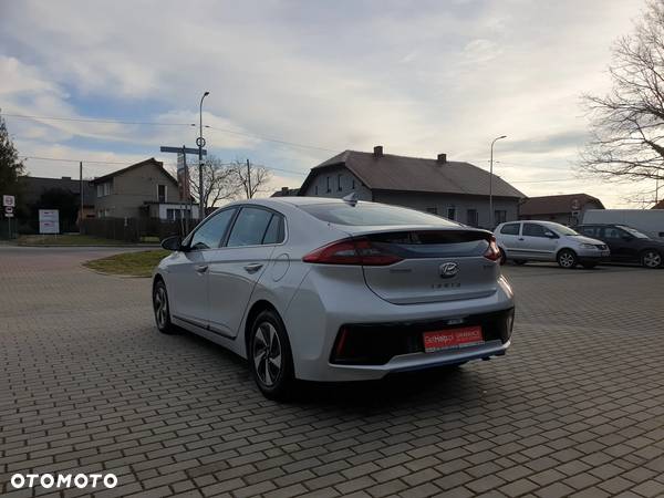 Hyundai IONIQ hybrid Premium - 4