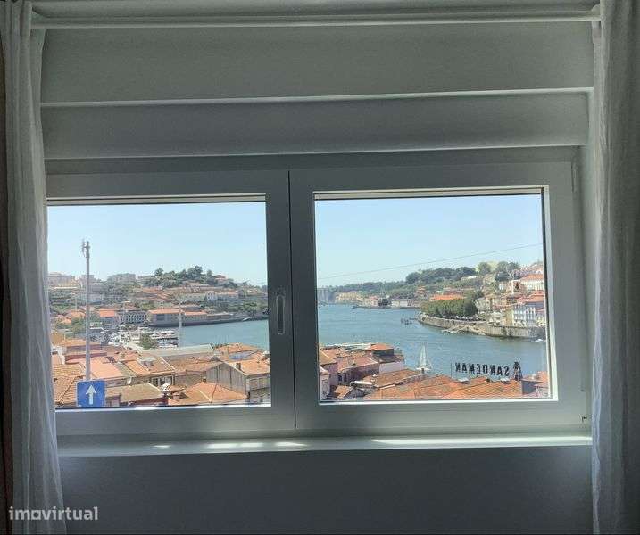 T2 no Cais de Gaia, com vistas incriveis, renovado - Grande imagem: 4/12