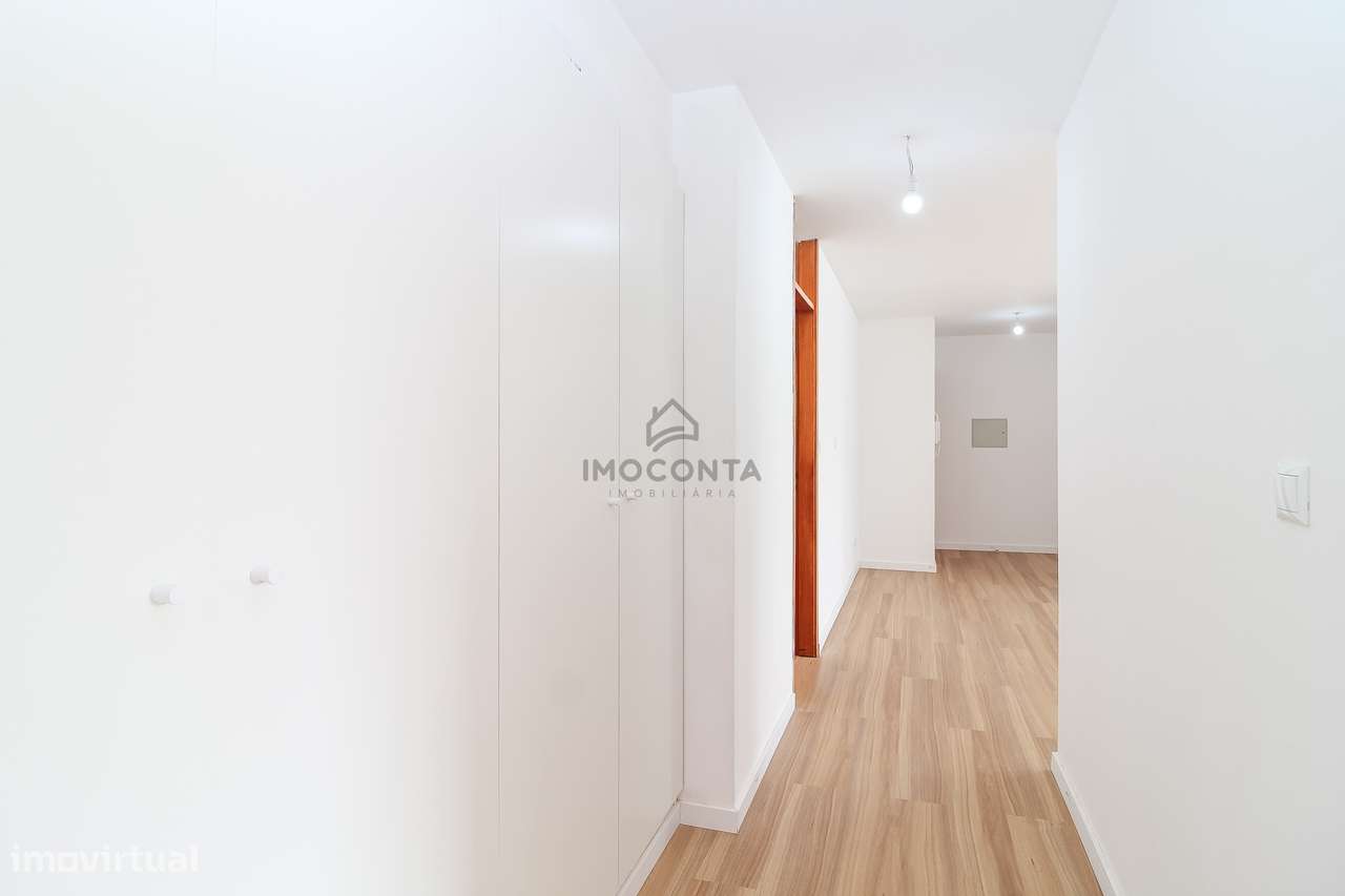 T2 Renovado c/ Garagem na Maia-9