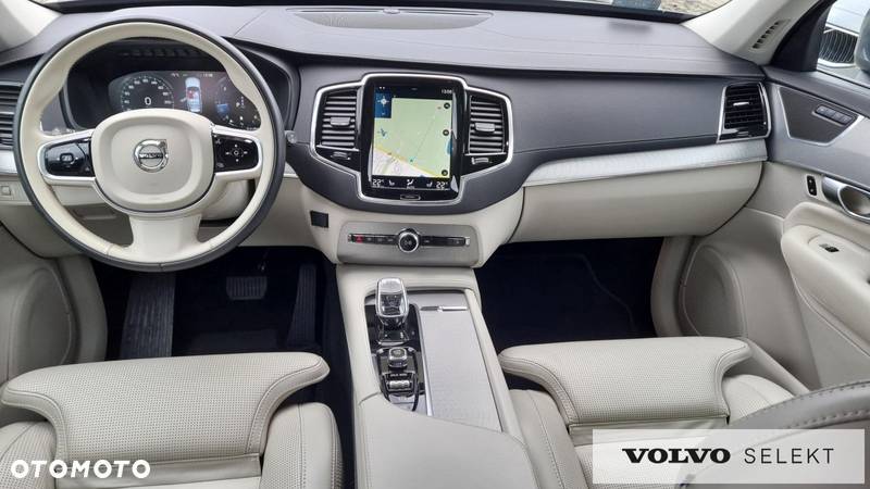 Volvo XC 90 - 22