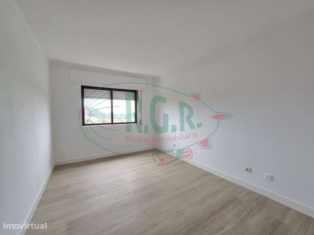 APARTAMENTO T2 - A 2 km Estação RIO TINTO-10