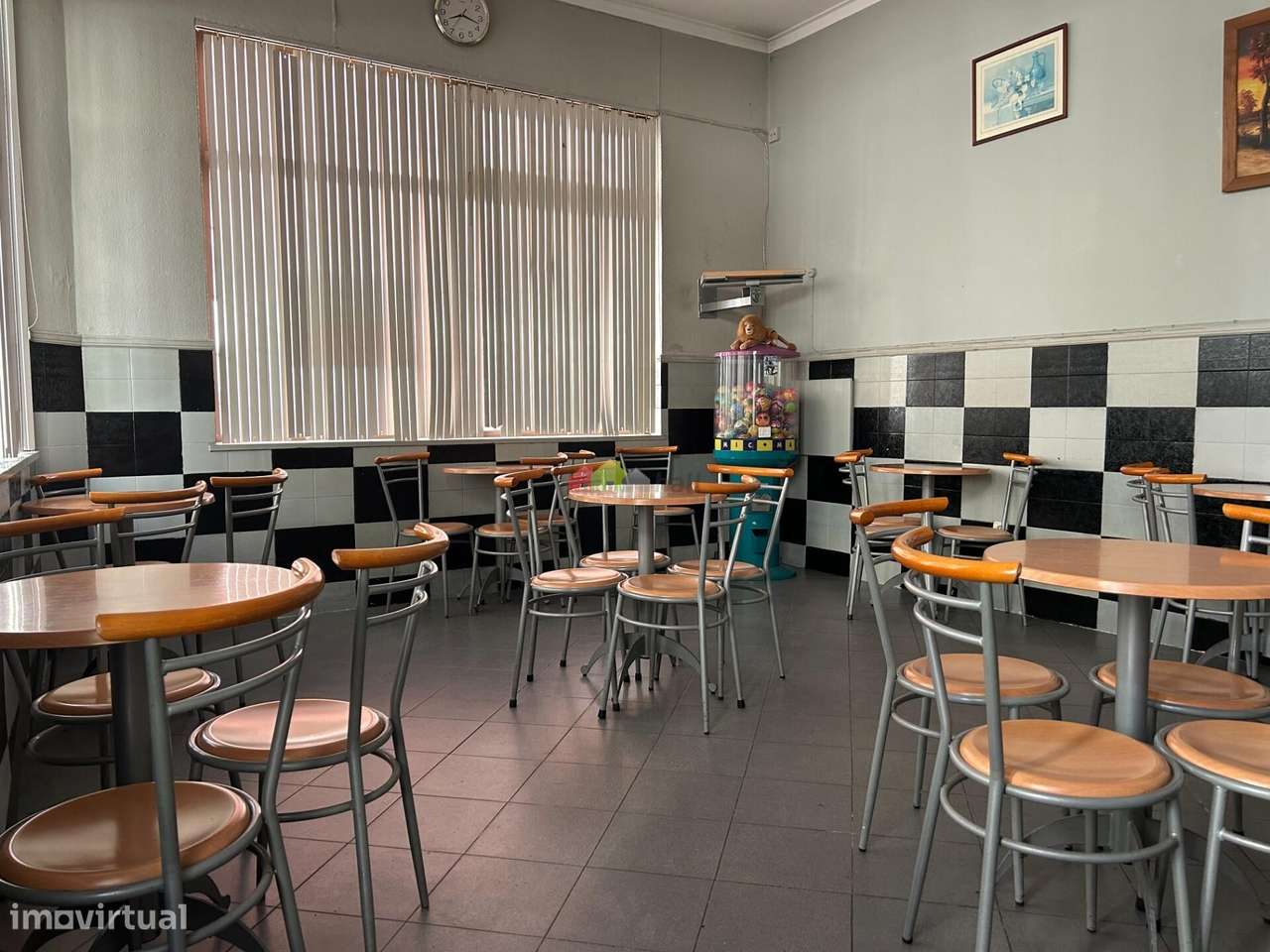 Venda de espaço comercial – Baixa da Banheira - Grande imagem: 2/5