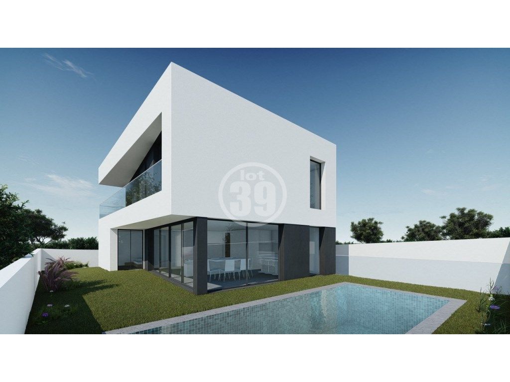 Excelente moradia com arquitectura moderna em fase inicia...