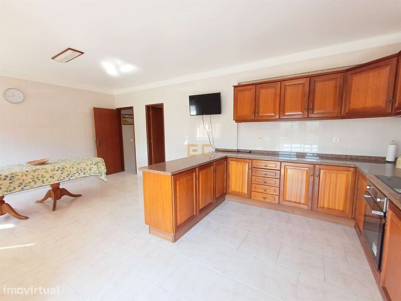 Apartamento T3 com Garagem e Vista Mar - Buarcos!-9
