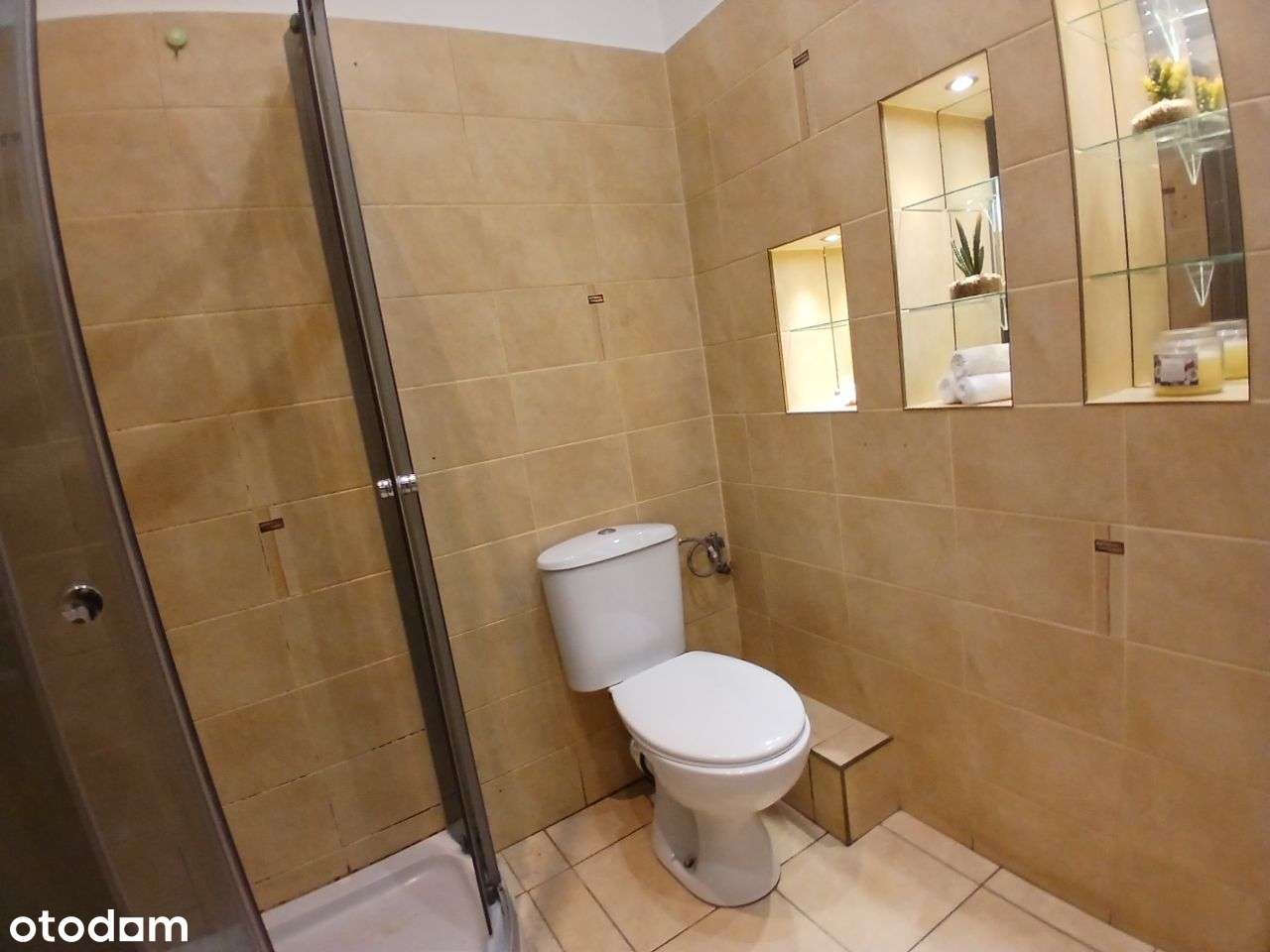 0%prow. 3pokojowe mieszkanie w sercu Jeleniej Góry-11