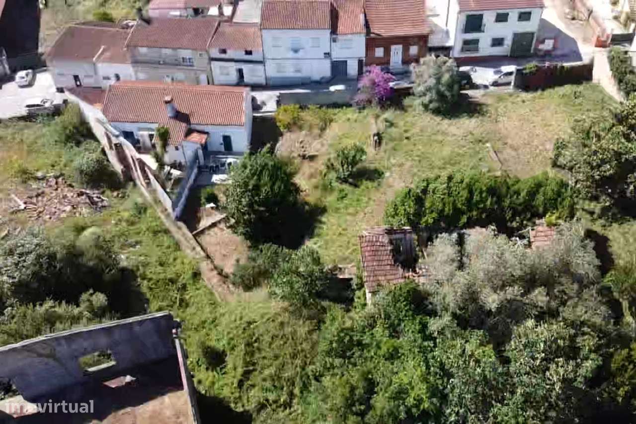 Terreno com viabilidade de construção-2