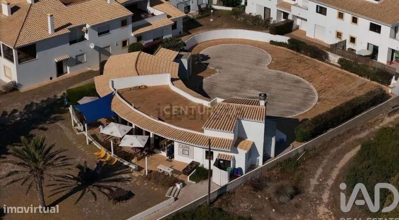 Beach Club /Restaurante / Moradia primeira linha de Mar na Praia do Be-5