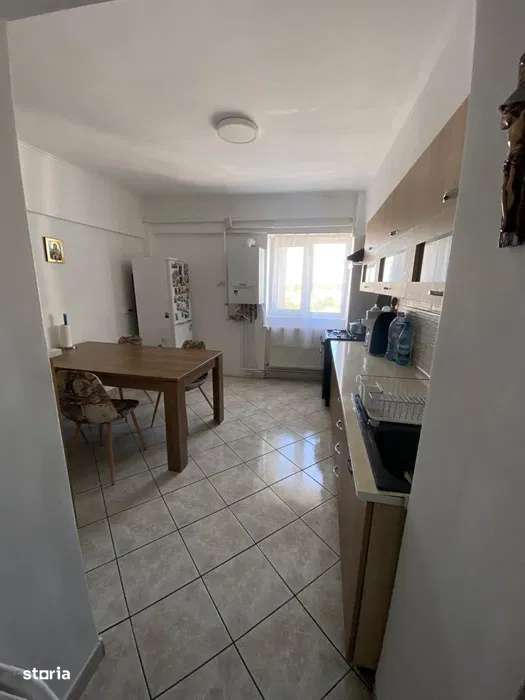 Apartament 3 camere, decomandat – Zona Soarelui, str. Lucian Blaga - Imagine principală: 4/8