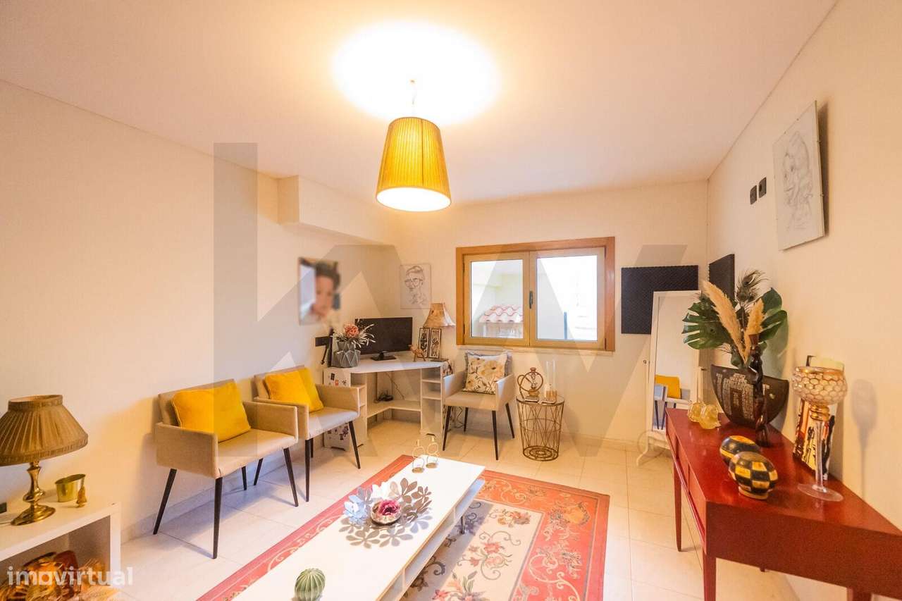 Moradia T4+1 em Agualva-Cacém – Conforto, Qualidade e Vista Desafogada-13