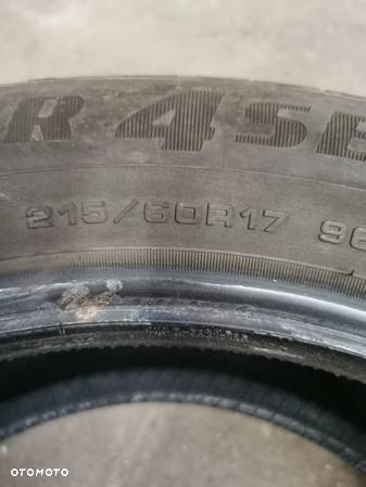 215/60 R 17 Goodyear - 2