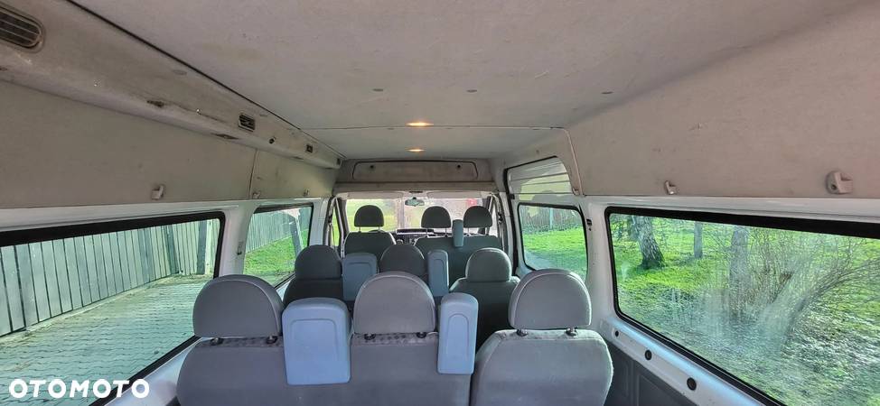 Ford Transit Tourneo - 19