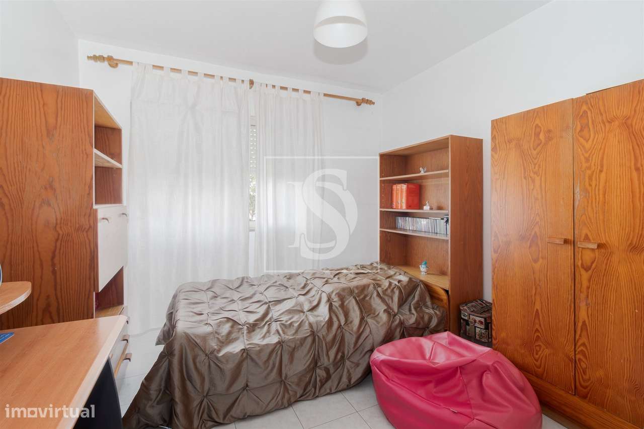 Apartamento T3 Venda em Santo António da Charneca,Barreiro-11