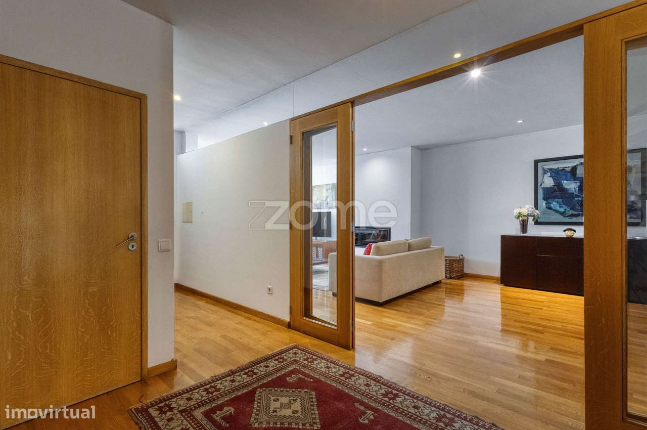 Moradia T4 com 4 suítes, na Rua Gomes Teixeira, Matosinhos-6