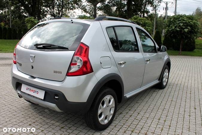 Dacia Sandero Stepway 1.6 - 3