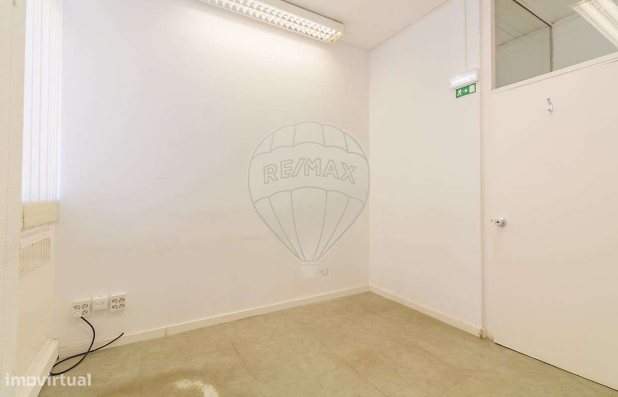 Escritório  para arrendamento - Grande imagem: 2/19