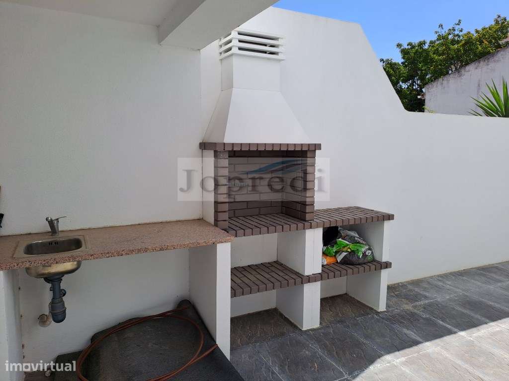 Moradia T4 na Aroeira-7