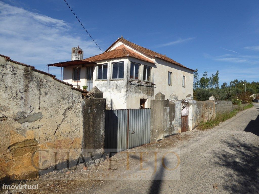 Fabulosa quinta com casa antiga em pe...