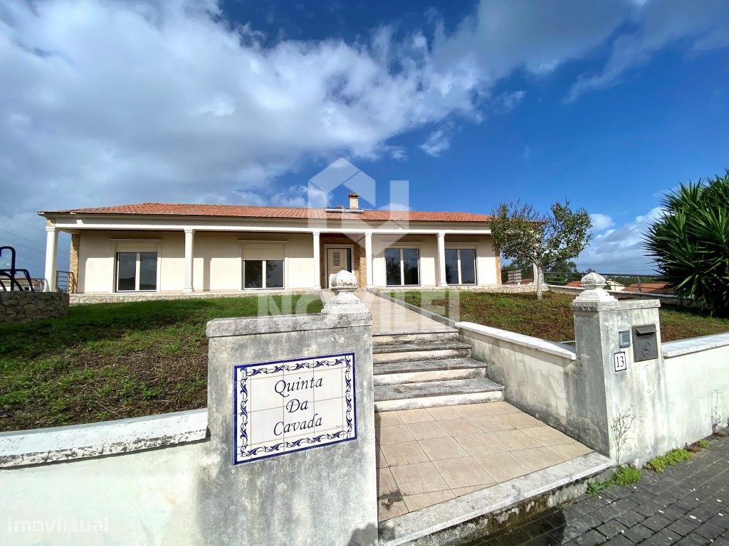 Quintinha denominada Quinta da Cavada, em Louriçal, Pombal.