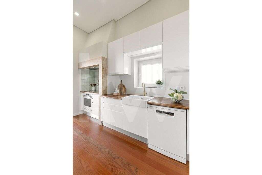 Parede, Cascais - Moradia T3 na Av. da República-11