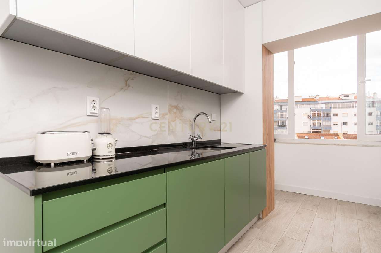 Apartamento T2 Mobilado no Centro de Almada – Excelente Localização-15
