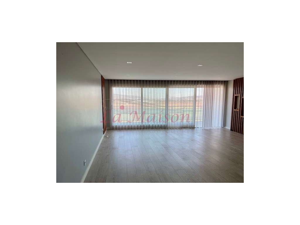 Apartamento T2 no Infantado-1