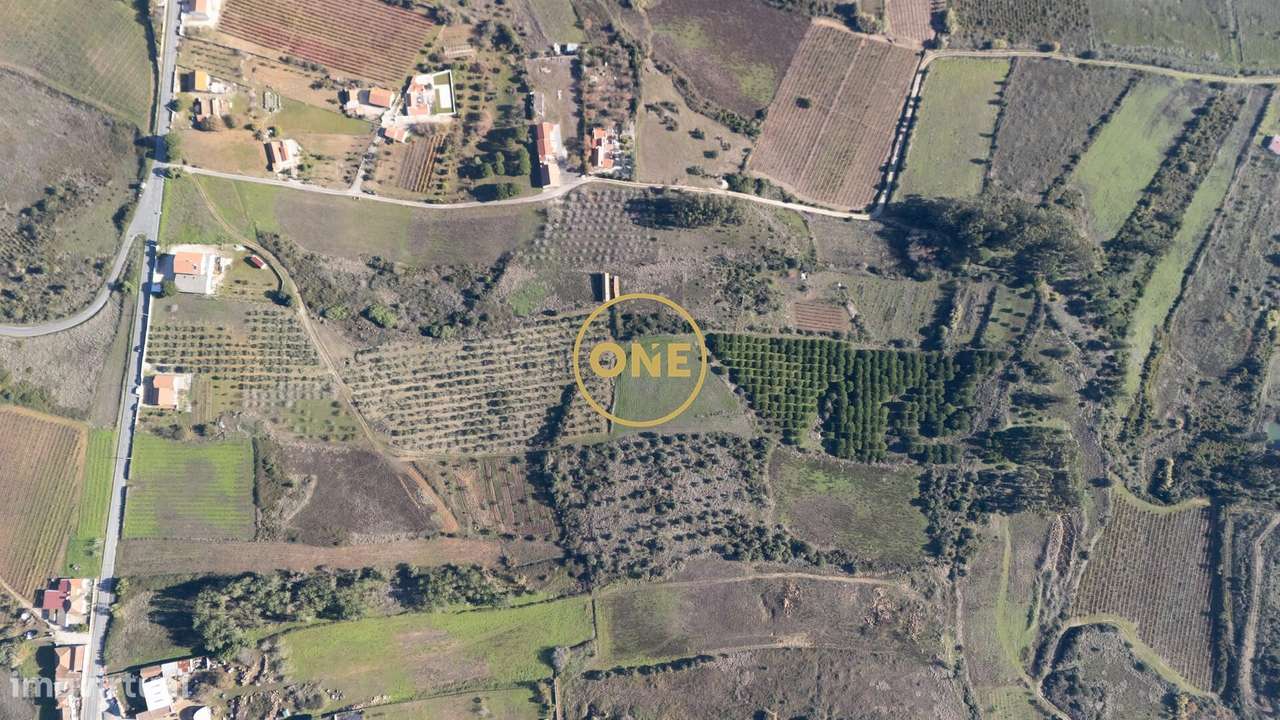 Moradia Térrea T2+1 com Terreno de 3,88 ha – Cruz do Vento, Carnota (A-26