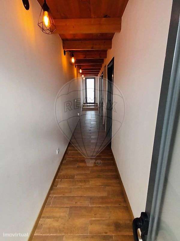 Moradia T4 para venda - Grande imagem: 2/15