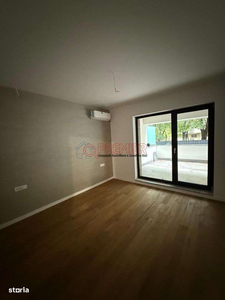 2 camere cu terasa si curte - Eroii Revolutiei - Bloc tip Boutique - Imagine principală: 5/15