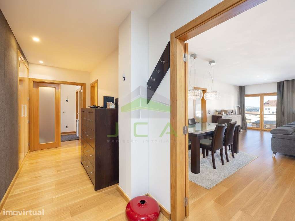 Apartamento T4 no condomínio fechado 'Gardens Prestige'-2