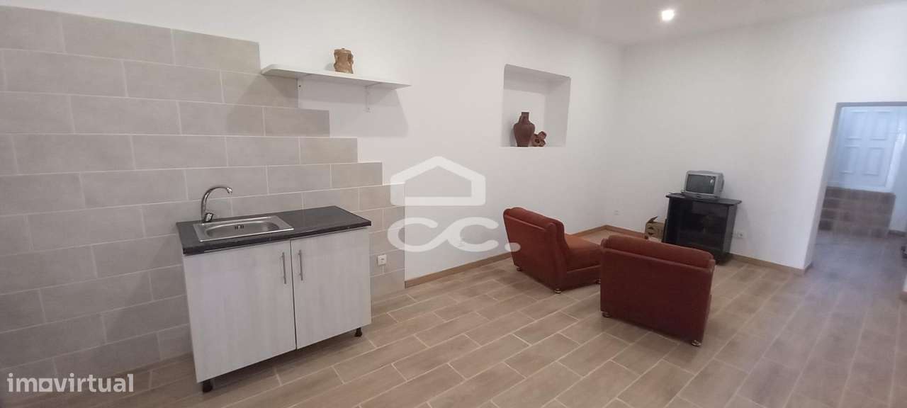 Moradia Renovada T2 em Beringel-3