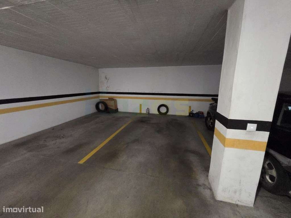 T3 com estacionamento - Zona Premium de Leiria, junto ao Seminário,...-24