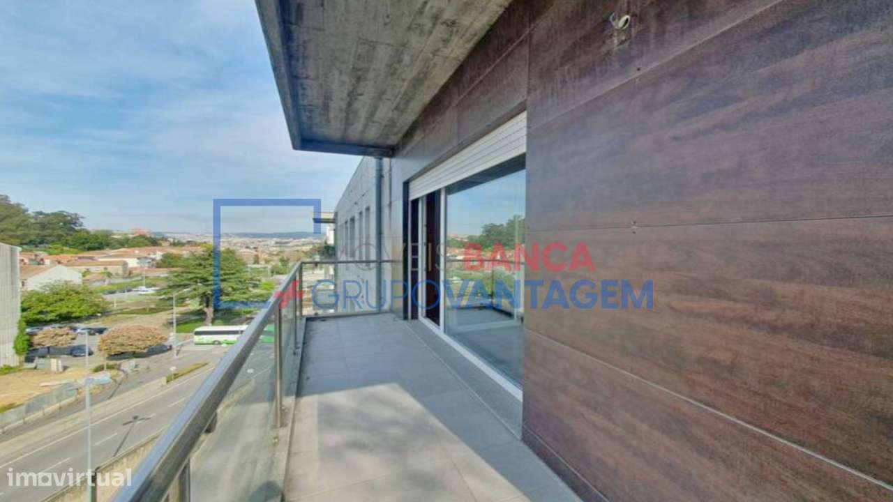 APARTAMENTO T2 - Praça das Flores - PORTO - Grande imagem: 4/15