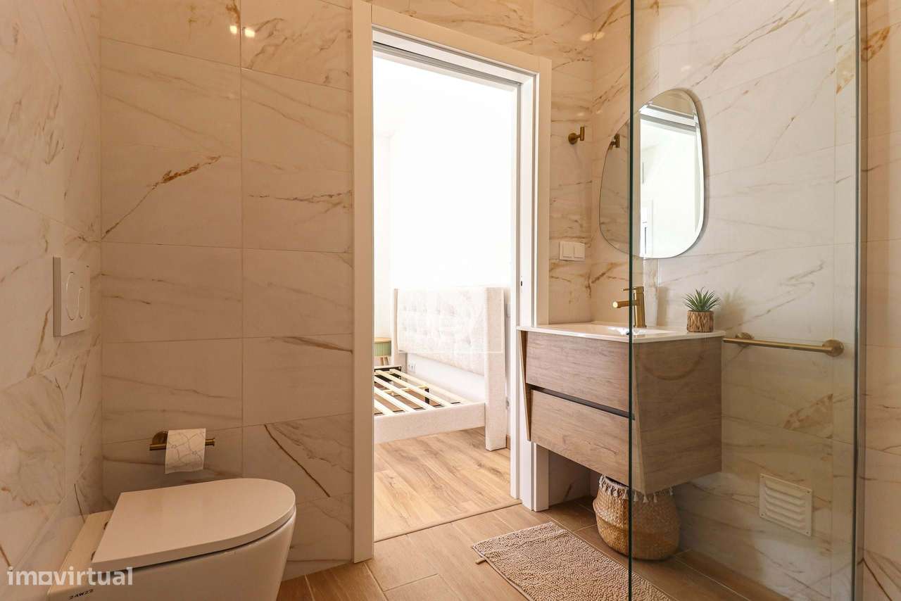 Moradia renovada  com quintal de 140m2 no centro de Lagoa-9