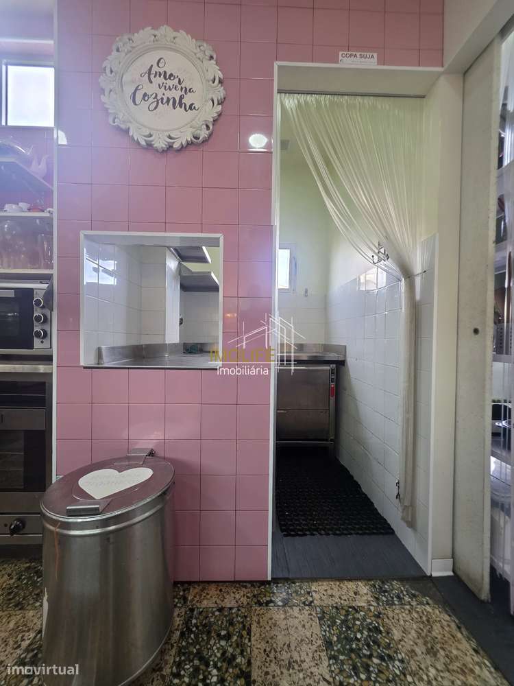 Negócio de restauração  - Restaurante " O Amor Vive na Cozinha" - B...-16