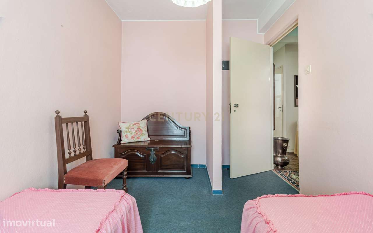 Apartamento T3 em Setúbal  e Boa Exposição Solar-28