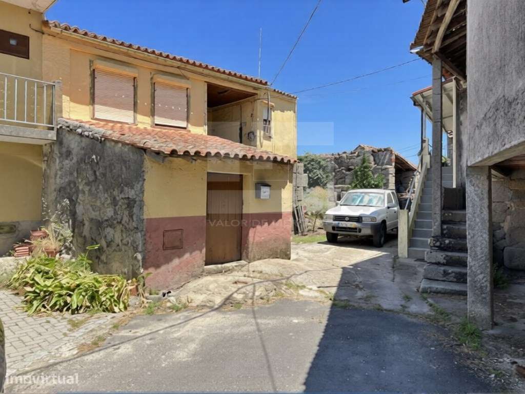 Moradia Geminada T4 - Gouveia - Grande imagem: 2/5