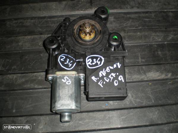 Motor Elevador Vidro 807300004R RENAULT MEGANE 3 2009 FD - 1