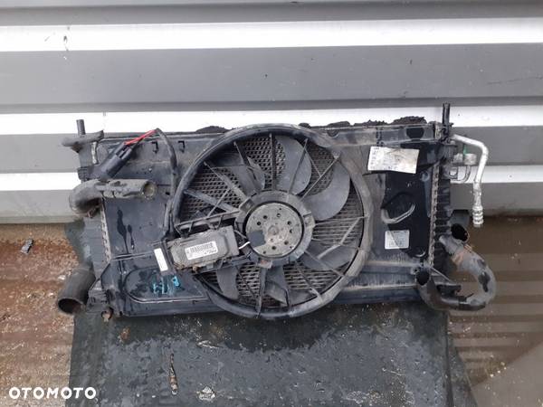 Chłodnica wody powietrza intercooler, wentylator Ford Focus MK2 C-max Diesel 2.0 TDCI Komplet - 4