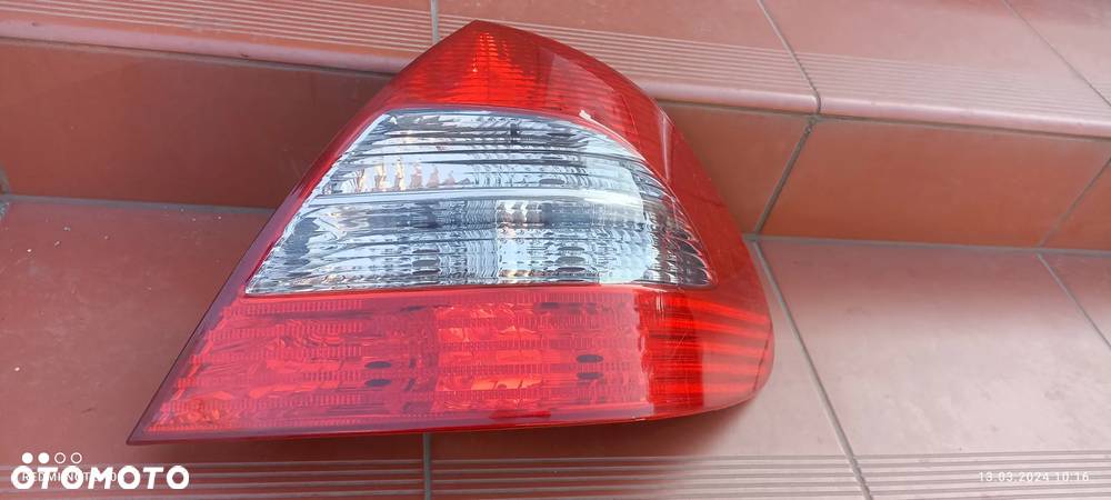 MERCEDES W211 LIFT LAMPA TYL SEDAN PRAWA CLASSIC ELEGANCE - 3