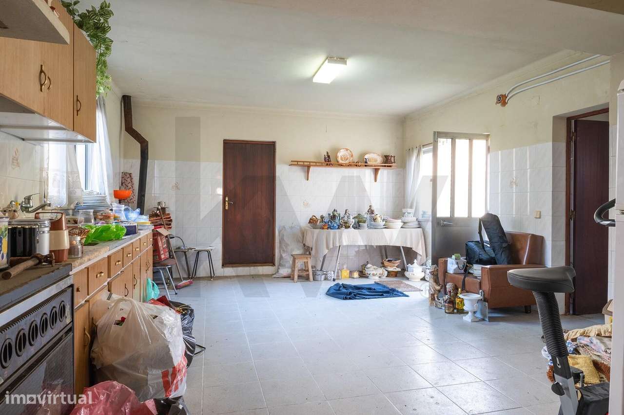 Moradia T10 com Terreno (ÁREA TOTAL 1143m2)  – Arneiro das Milhariças-12