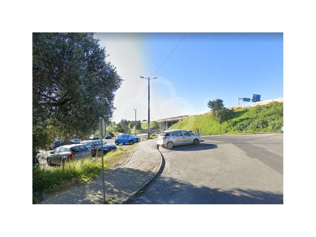 Parqueamento 15 m² no Edifício Tascõa em Massamá perto da estação d...-12