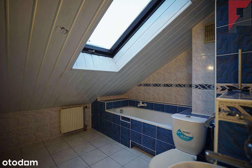 Piętrowy dom w  zabudowie szeregowej-19