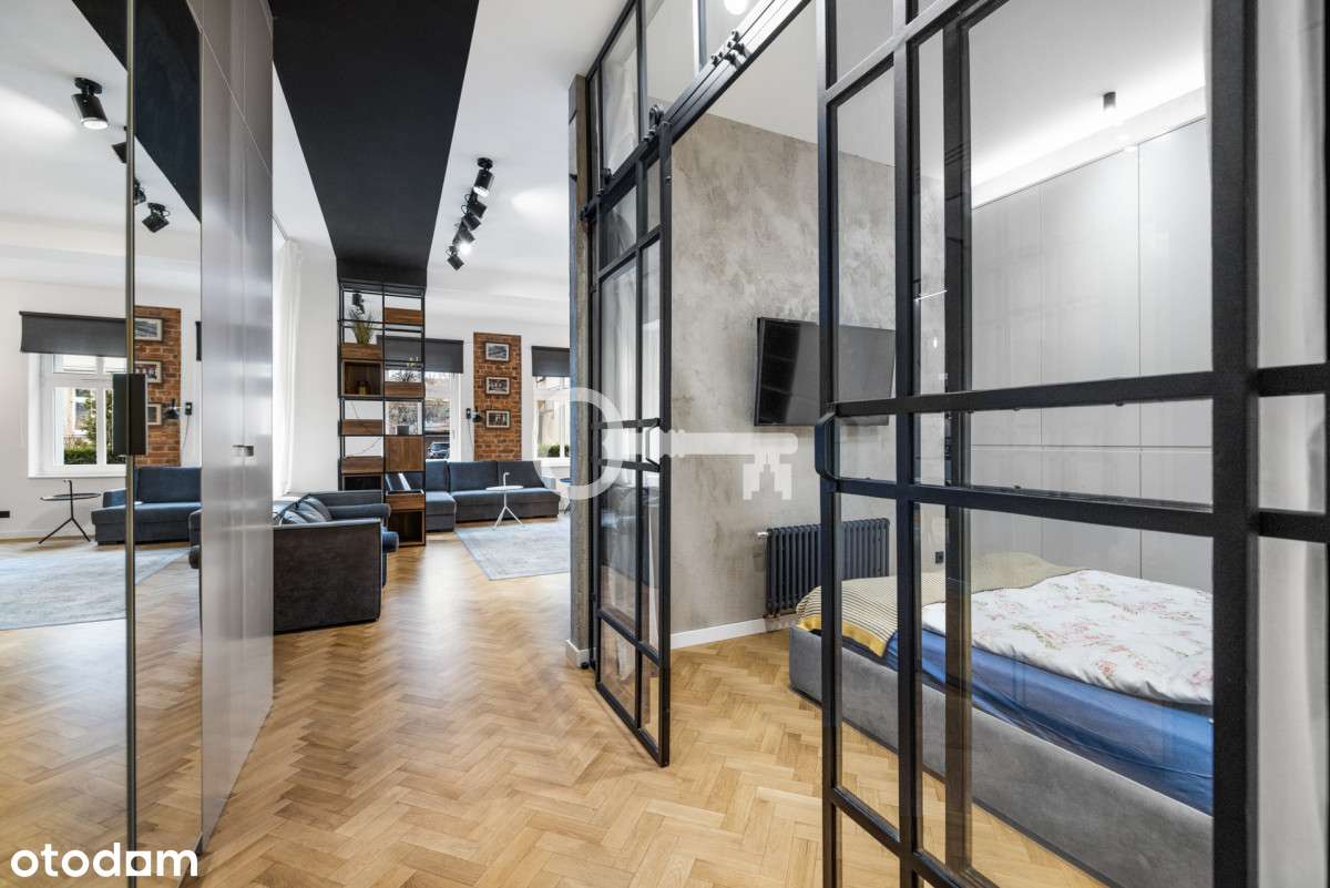 Dwa nietuzinkowe apartamenty 300 metrów od plaży-12