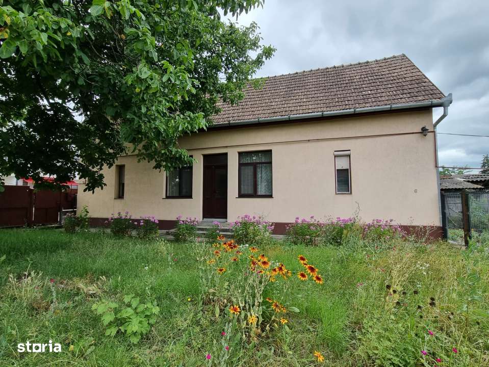 Teren generos 1411 mp cu casa veche si utilitati, zona centrala-6