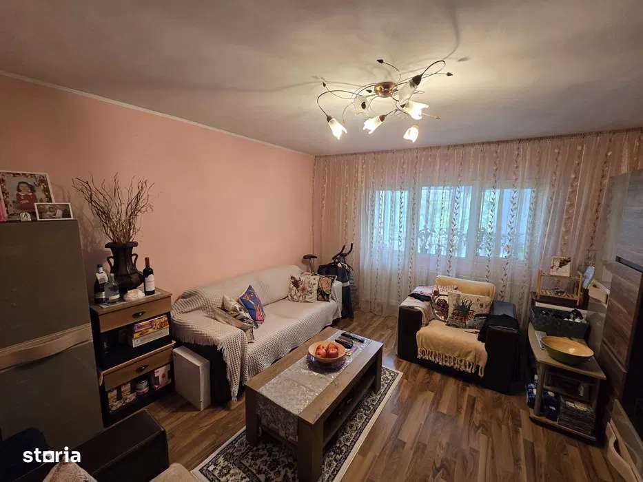 Apartament - 2 camere - semidecomandat - Mall Vitan