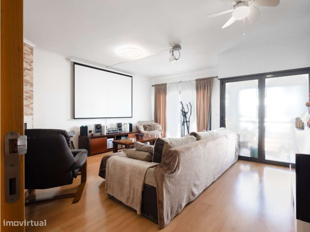 Apartamento T3 em Pereira-12