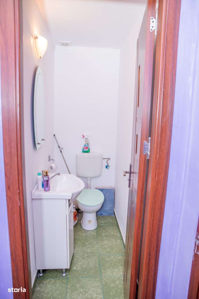 Apartament cu 3 camere în Apărătorii Patriei-16