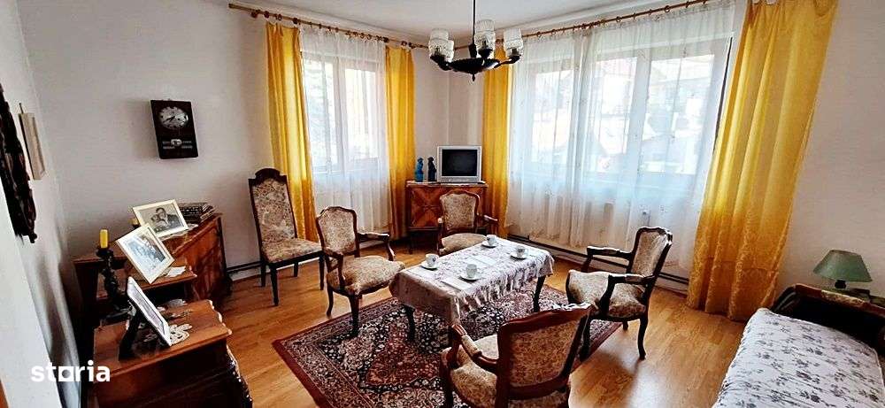 Schei, zona pitoreasca, casa cu 1190mp teren, pret 420000 euro - Imagine principală: 5/20