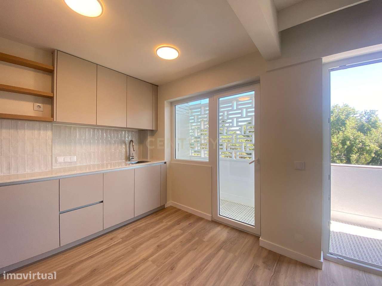 Apartamento T2 junto ao Alto dos Moinhos-4