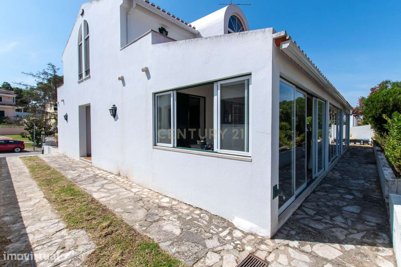 T4 +1 com jardim, piscina e garagem-45